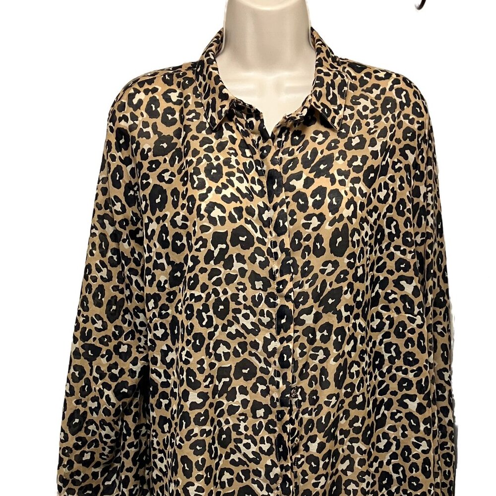 EUC Jacqueline Smith Animal Print Button Down Blouse Size:  XL